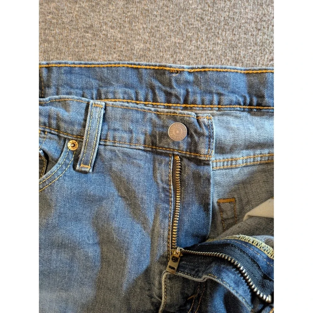 Levi's Jeans Mens 541 Denim Straight Leg Size 36x32 Medium Wash